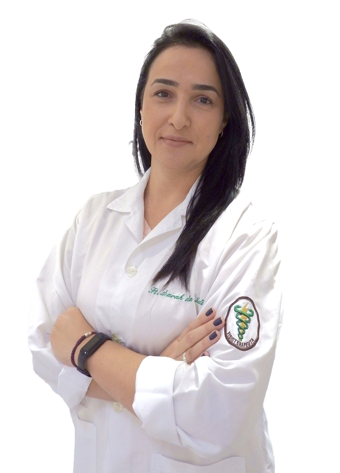 Dra. Sarah da Costa especializada em cuidados de saúde com fisioterapia, RPG, pilates, pilates 3ª Idade e Pilates na Gestação